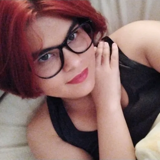 creator Angie Leal's avatar