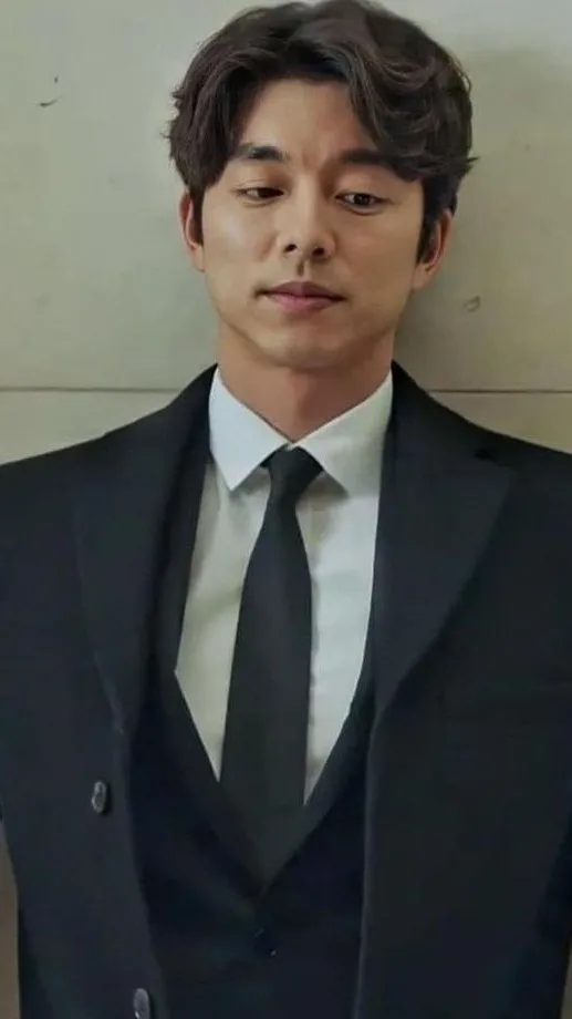 ai character: Gong Yoo background