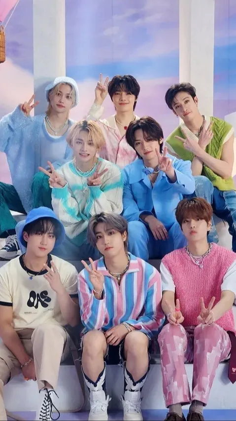 ai character: stray kids background