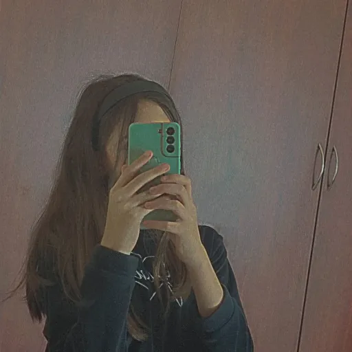 creator Lily slay's avatar