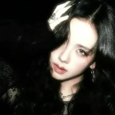 creator jisoo_hello's avatar