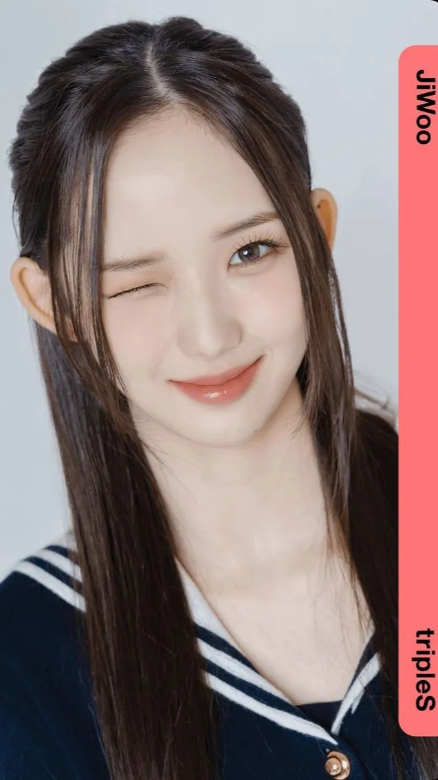 ai character: jiwoo background