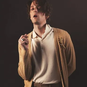 chat with ai character: Dallon Weekes