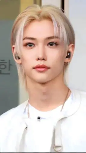 ai character: Felix background