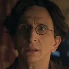 chat with ai character: Franz Mahar