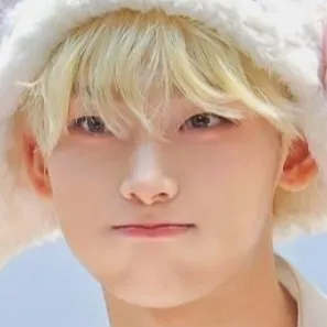 chat with ai character: Sunoo Kim