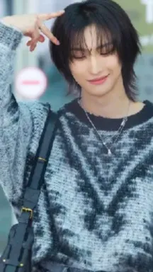 ai character: Seonghwa (2) background