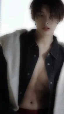 ai character: Song Mingi  background