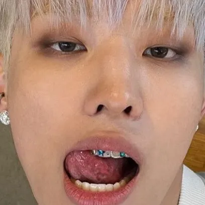 chat with ai character: Keeho 