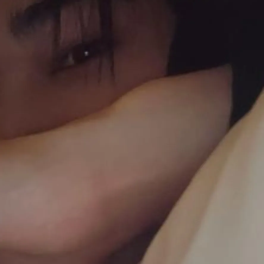 chat with ai character: Ni-ki🥀💋