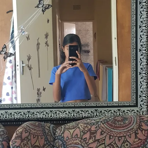 creator Nikki naks's avatar