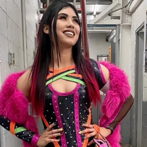 creator CatalinaGar💐✨'s avatar