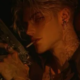 chat with ai character: Phoenix