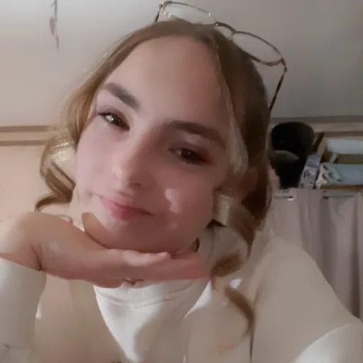 creator 𝙰é𝚛𝚒𝚜.A̷é̷r̷i̷s̷'s avatar