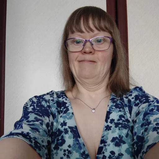 creator SARAH ANNE RUSSELL's avatar