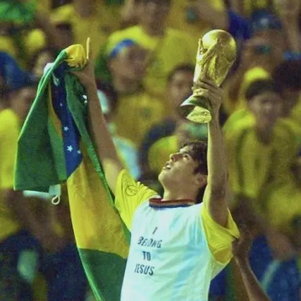 creator ricardo🍂's avatar