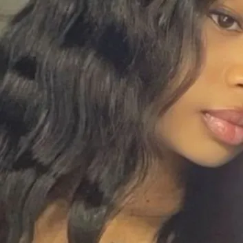 chat with ai character: Asia