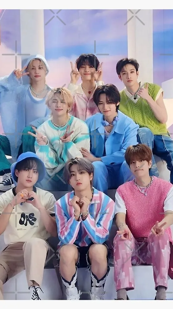 ai character:   🖤❤stray kids❤🖤 background
