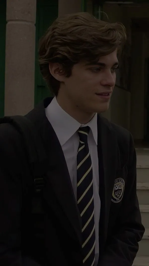 ai character: Theo Nott background