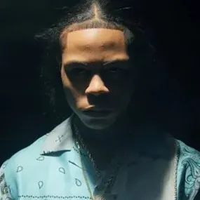 chat with ai character: kay flock