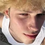 chat with ai character: Nick Sturnilo