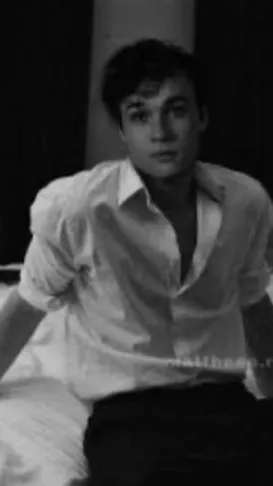 ai character: Mattheo riddle background