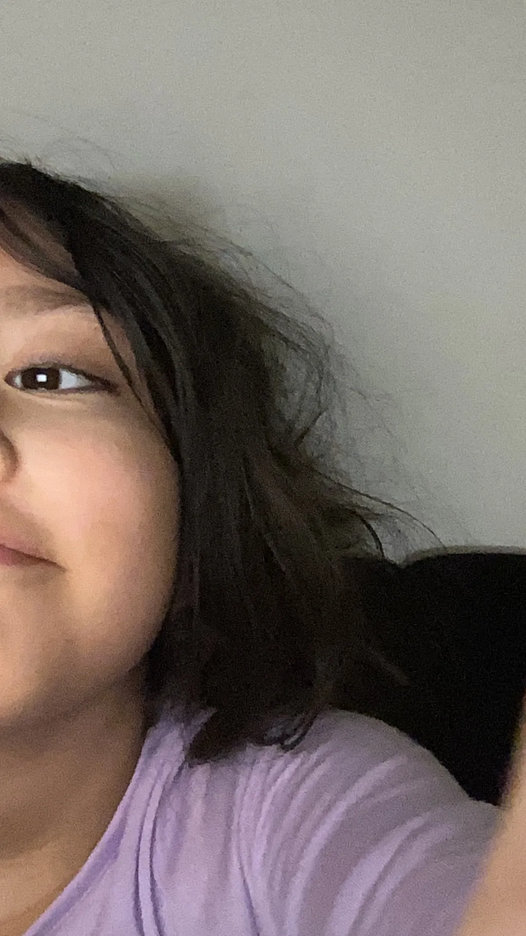 ai character: Fernanda  background