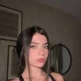 chat with ai character: maggie pepe