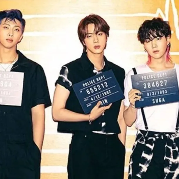 chat with ai character: Profesor Jungkook