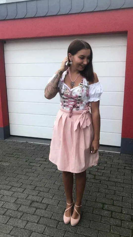 ai character: Kim background