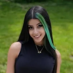 chat with ai character: Katy