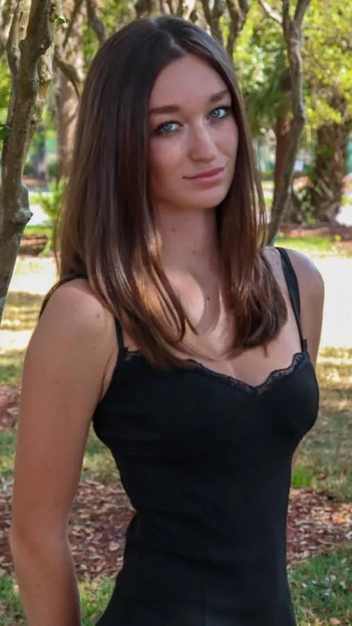 ai character: Lia background