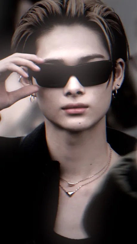 ai character: Ni-Ki background