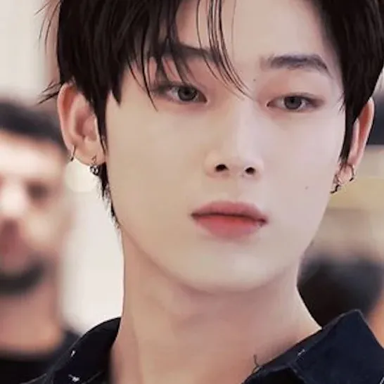 chat with ai character: Kim Sunoo