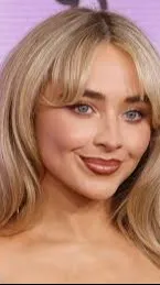 ai character: Sabrina Carpenter background