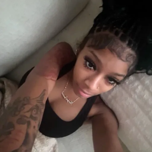 creator princessnxtdoor's avatar