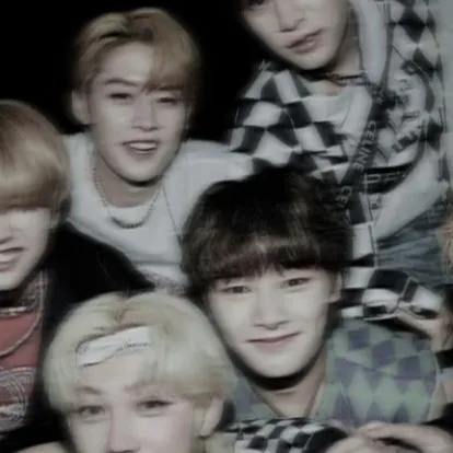 chat with ai character: Stray Babies