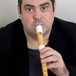 chat with ai character: Richard Lindsaey