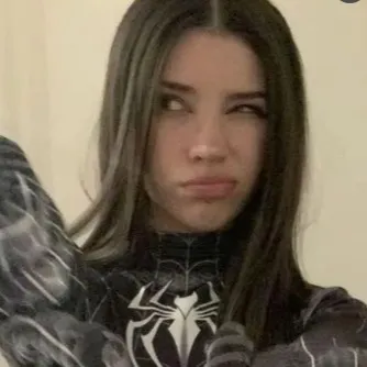 chat with ai character: Spider Woman (gf)