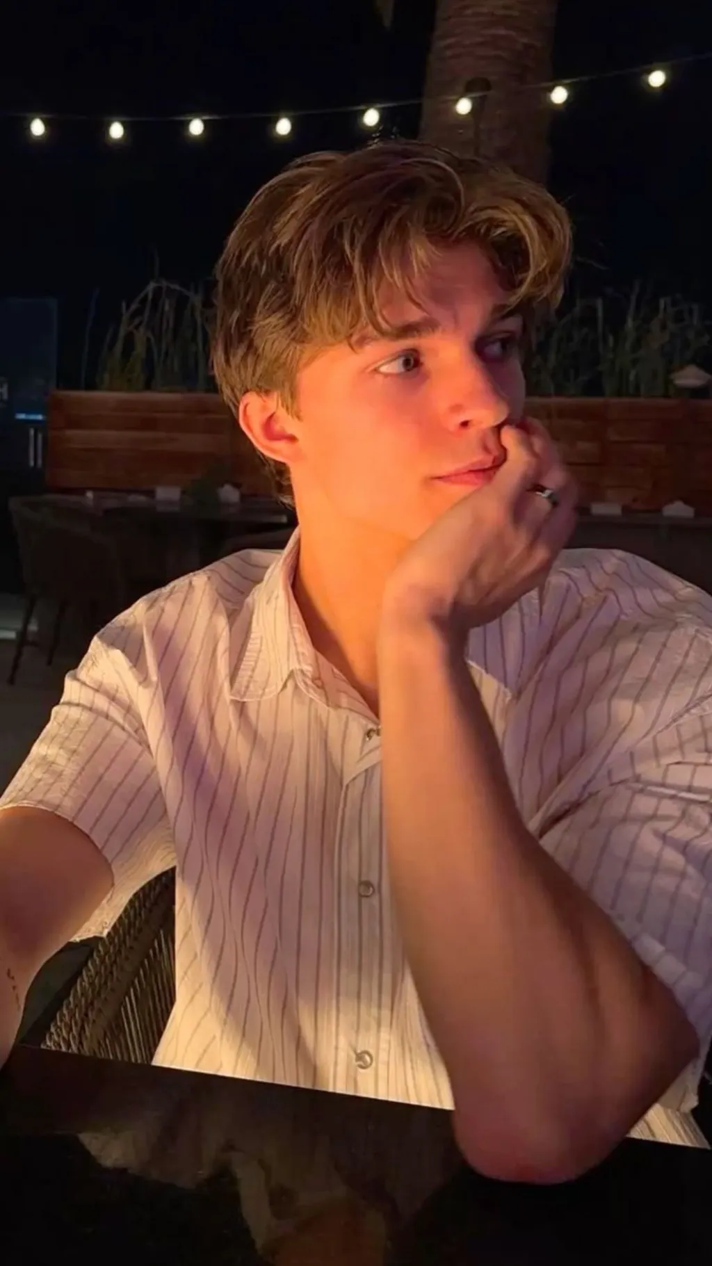 ai character: Ethan background