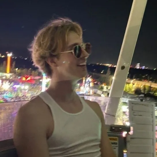 chat with ai character: Jake