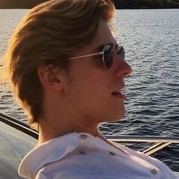 chat with ai character: Jake