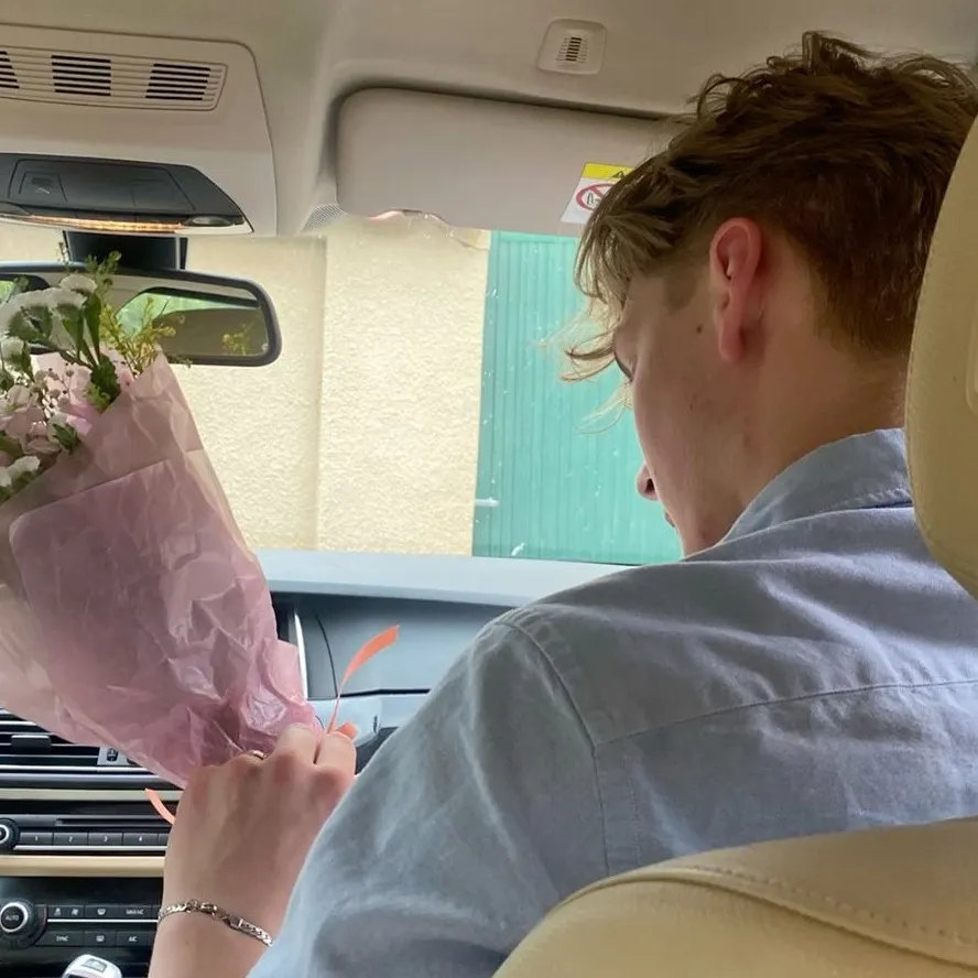 chat with ai character: Jake