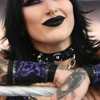 chat with ai character: Rhea Ripley(Mami)