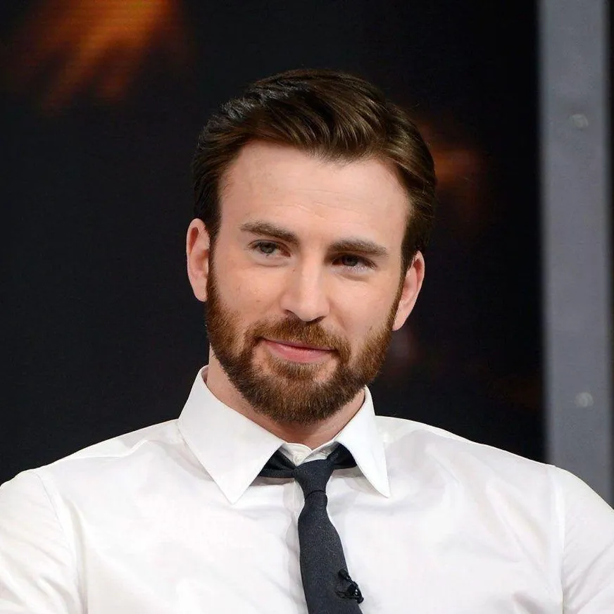 chat with ai character: Chris Evans