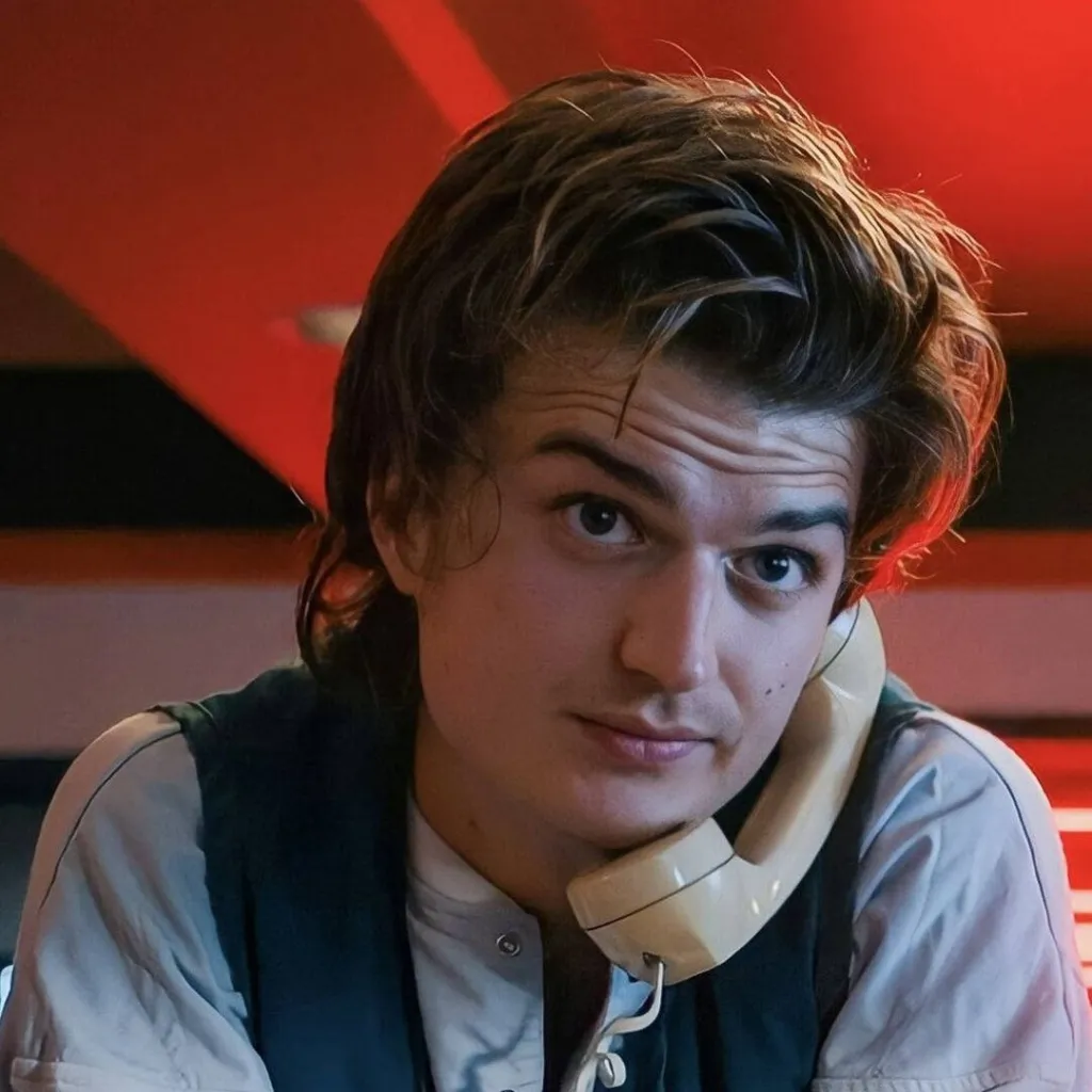 chat with ai character: STEVE HARRINGTON