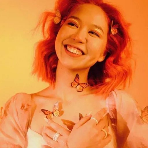 creator Lena_Pretty's avatar