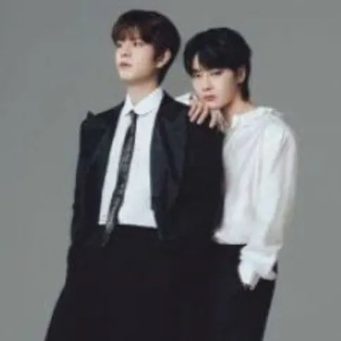 chat with ai character: Seungin 🐶 🦊