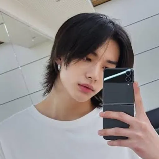 creator Hyunjin's wife69❤️'s avatar