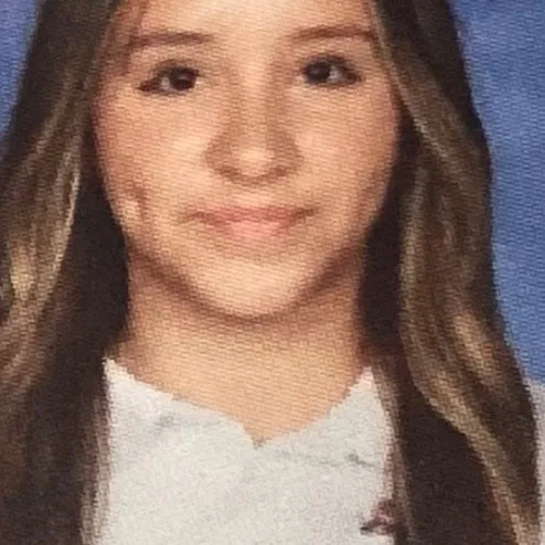 chat with ai character: Violette